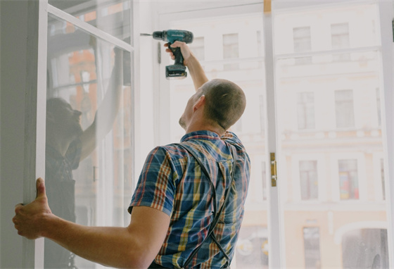 中国品牌门窗网(图1) 门窗的风压测试:确保结构安全