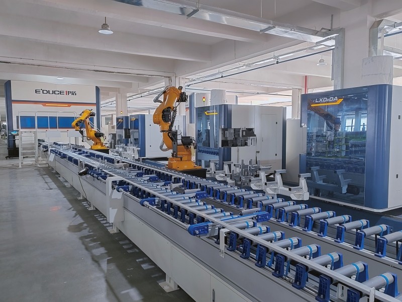 市场低迷，伊盾“盾”势崛起，它凭啥这么“牛” ？|伊盾二次豪掷千万复购田诚门窗生产线(图3)